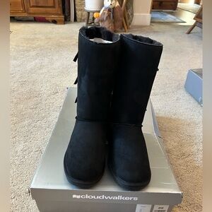 Cloudwalkers Sleek Black Suede Cozy Boots Size 8W